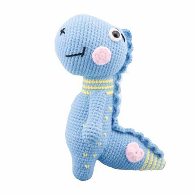 Poliéster vivo feito a mão enchido faz crochê a boneca